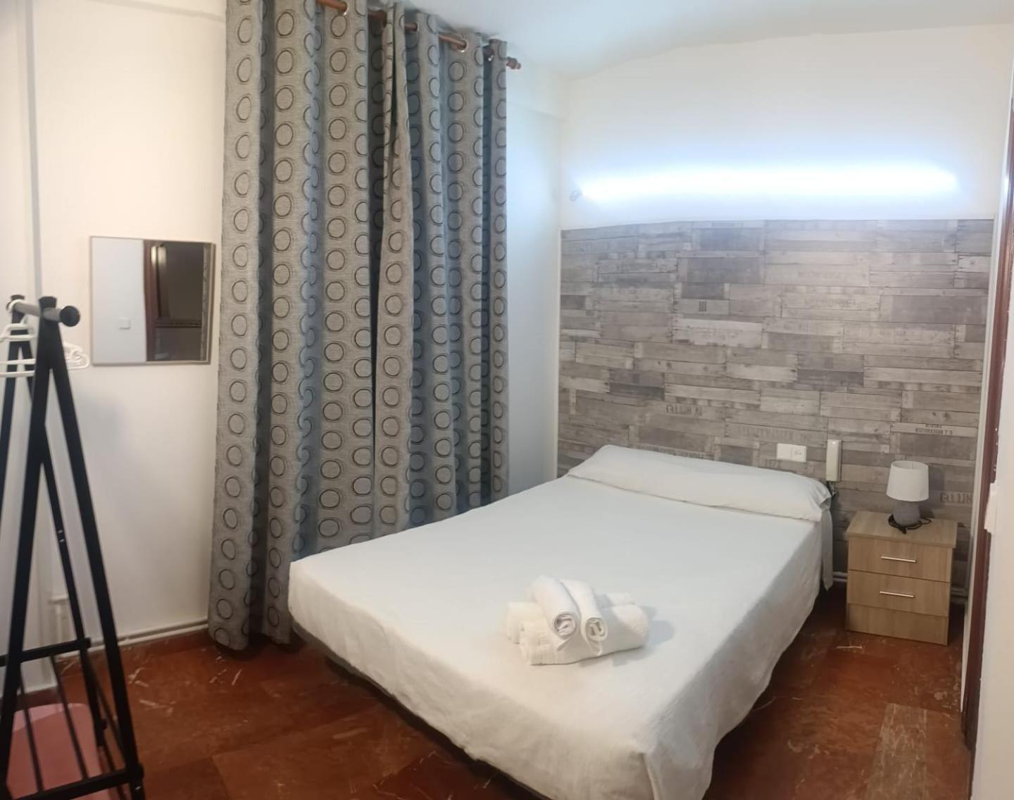 Hostal Nevot Granada Exteriör bild